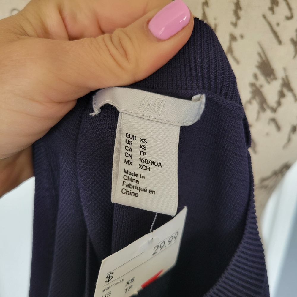 NWT H&M Navy Knit Short Sleeve Pullover Tee Top XS - Picture 6 of 7